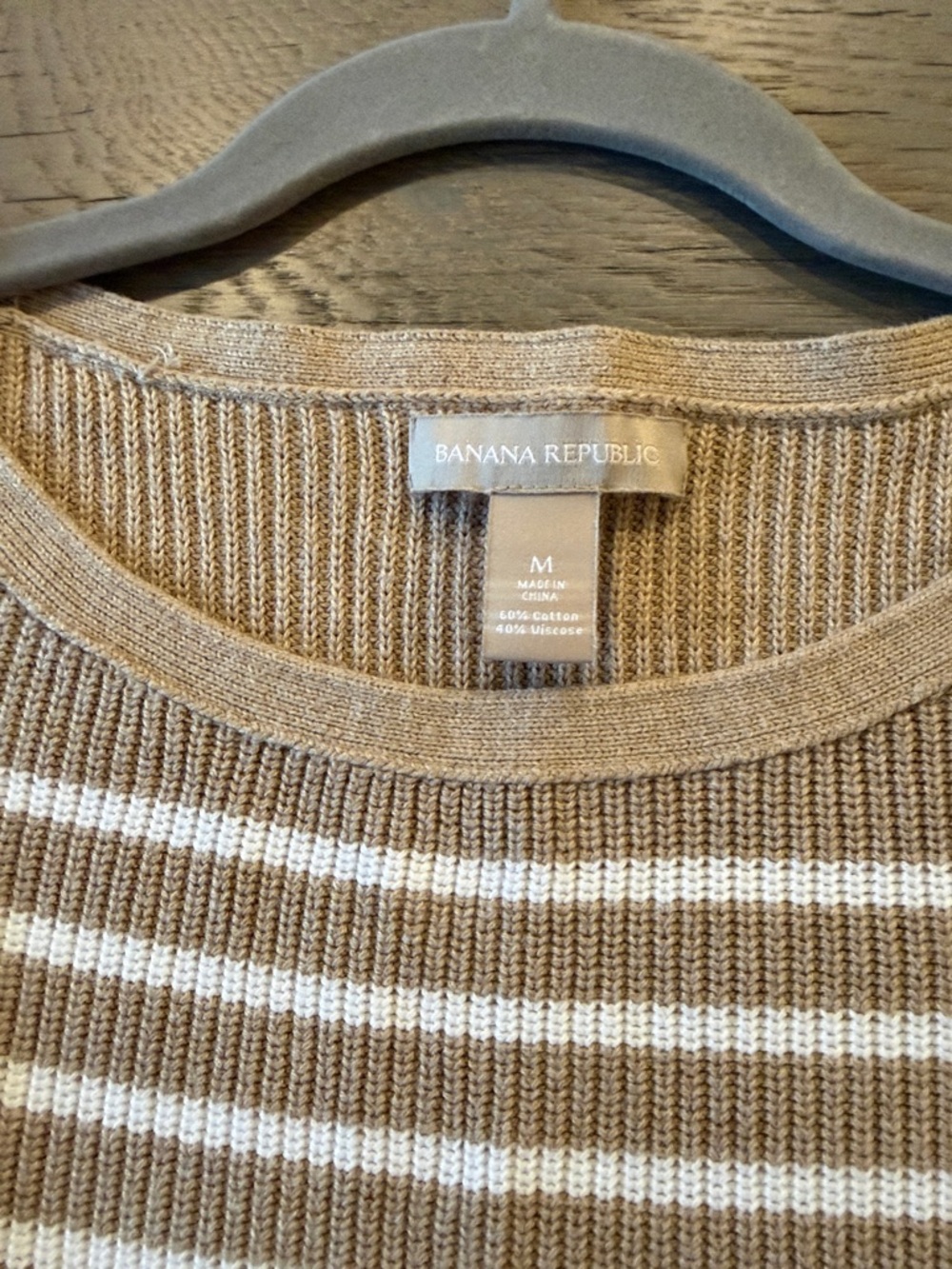 NWOT Banana Republic Tan and White Striped Crewneck Sweater - Picture 8 of 11
